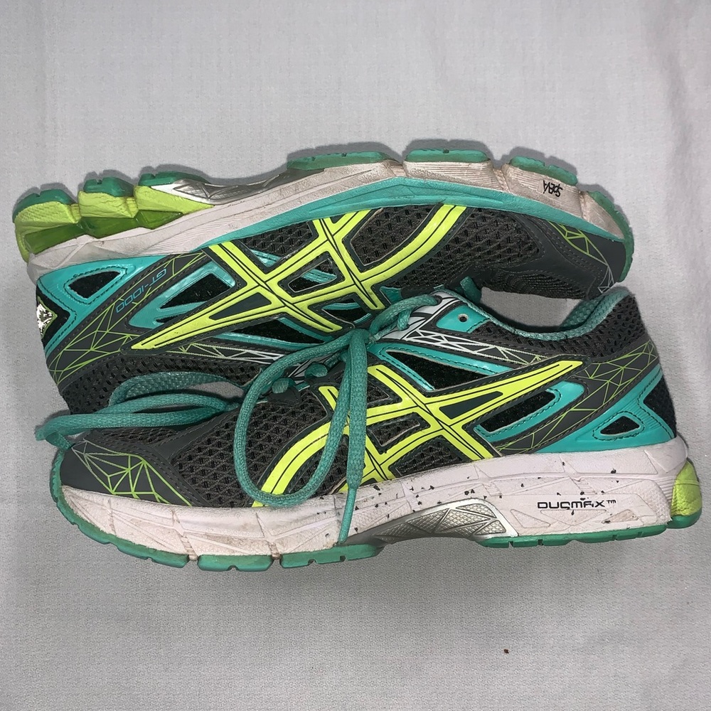 ASICS gt-1000